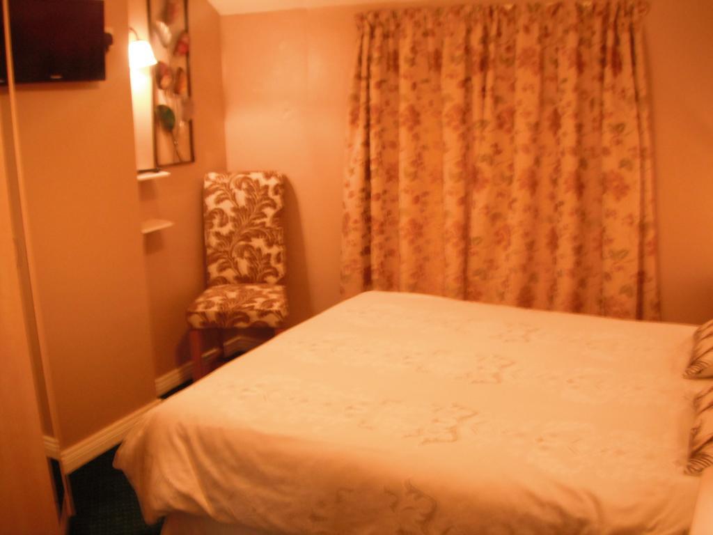 Castlemaine House B&B エクステリア 写真